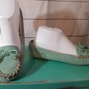 American Eagle Outfitters Size 8 Green SUEDE Moc